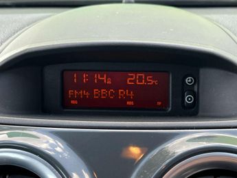 VAUXHALL CORSA 1.4 Corsa SE Auto 5dr