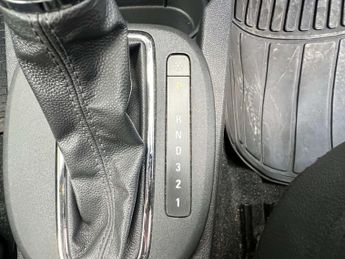 VAUXHALL CORSA 1.4 Corsa SE Auto 5dr