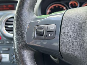 VAUXHALL CORSA 1.4 Corsa SE Auto 5dr