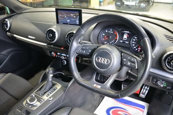 AUDI A3 2.0 A3 Sportback Black Edition TDI Quattro Semi-Auto 4WD 5dr