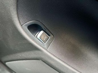 AUDI A4 2.0 A4 S Line TDI CVT 4dr