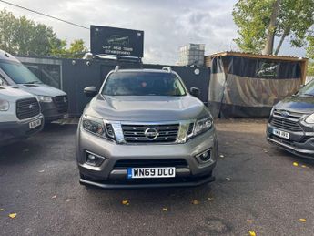 NISSAN NAVARA 2.3 Navara Tekna dCi Auto 4WD 5dr