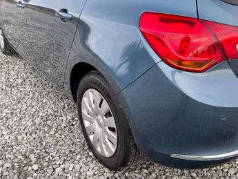 VAUXHALL ASTRA 1.6 Astra Exclusive Auto 5dr