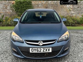 VAUXHALL ASTRA 1.6 Astra Exclusive Auto 5dr