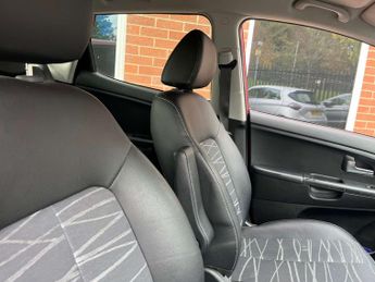 KIA VENGA 1.6 Venga 3 Auto 5dr