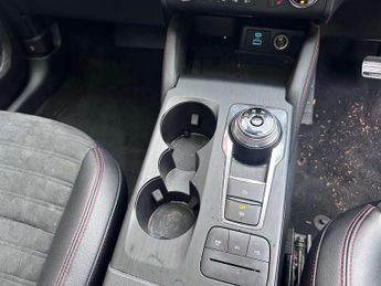 FORD KUGA 2.5 Kuga ST-Line X PHEV CVT 5dr