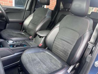 FORD KUGA 2.5 Kuga ST-Line X PHEV CVT 5dr