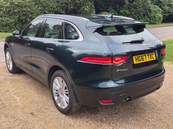 JAGUAR F-PACE 2.0 F-PACE Portfolio AWD D Auto 4WD 5dr
