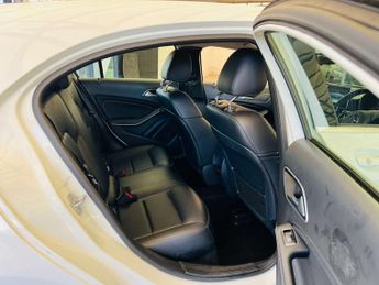 MERCEDES-BENZ A-CLASS 1.5 A 180 D SE Executive Auto 5dr