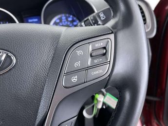 HYUNDAI SANTA FE 2.2 CRDi Premium SUV 5dr Diesel Auto 4WD Euro 5 (5 seat) (194 bh