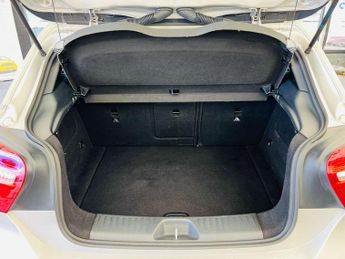 MERCEDES-BENZ A-CLASS 1.6 A 200 Sport Edition Auto 5dr