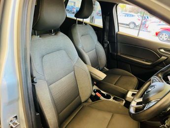 RENAULT CAPTUR 1.3 Captur Iconic TCe Auto 5dr