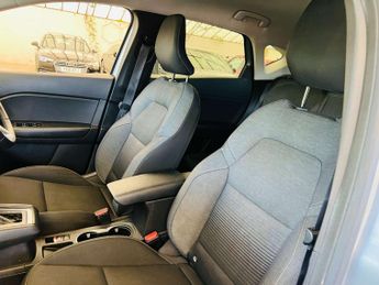 RENAULT CAPTUR 1.3 Captur Iconic TCe Auto 5dr