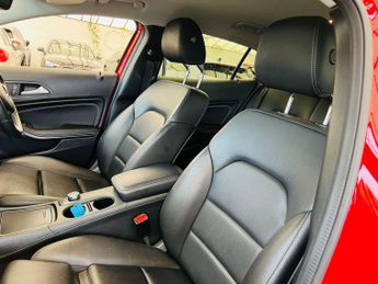 MERCEDES-BENZ GLA 1.6 GLA 200 Sport Auto 5dr