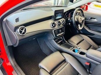 MERCEDES-BENZ GLA 1.6 GLA 200 Sport Auto 5dr