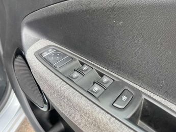 RENAULT ZOE Zoe i Iconic ZE50 5dr