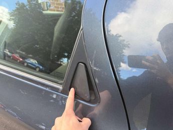 RENAULT ZOE Zoe i Iconic Rapid Charge ZE50 5dr