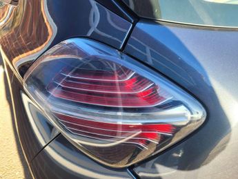 RENAULT ZOE Zoe i Iconic Rapid Charge ZE50 5dr