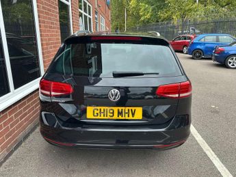 VOLKSWAGEN PASSAT 2.0 Passat SE Business TDI Semi-Auto 5dr