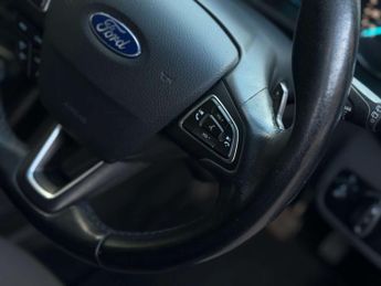 FORD KUGA 1.5 Kuga Titanium 4x4 Auto 4WD 5dr