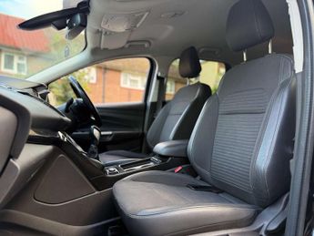FORD KUGA 1.5 Kuga Titanium 4x4 Auto 4WD 5dr