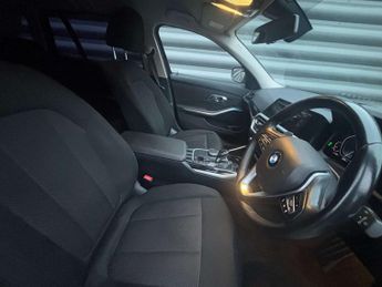 BMW 3 SERIES 2.0 330e SE Professional Auto 5dr