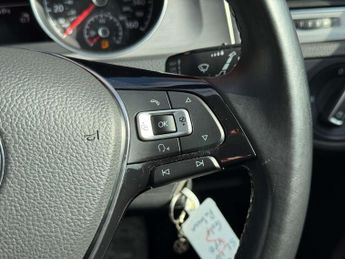 VOLKSWAGEN GOLF 1.6 Golf SE BlueMotion Technology TDI Semi-Automatic 5dr - NATIO