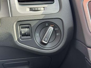 VOLKSWAGEN GOLF 1.6 Golf SE BlueMotion Technology TDI Semi-Automatic 5dr - NATIO