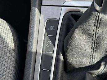 VOLKSWAGEN GOLF 1.6 Golf SE BlueMotion Technology TDI Semi-Automatic 5dr - NATIO