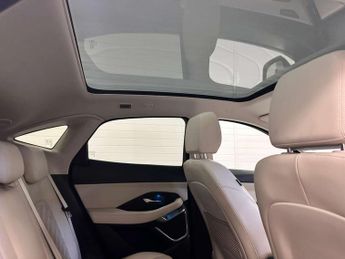JAGUAR E-PACE 2.0 E-Pace HSE D AWD Auto 4WD 5dr
