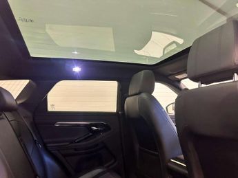 Land Rover RANGE ROVER EVOQUE 2.0 Range Rover Evoque R-Dynamic SE D Auto 4WD 5dr