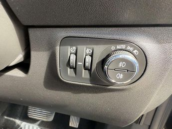 Vauxhall Corsa 1.4 Corsa SRI VX-Line Auto 3dr