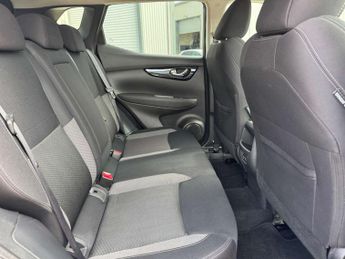 NISSAN QASHQAI 1.5 Qashqai N-Connecta dCi Semi-Automatic 5dr - NATIONAL DELIVER