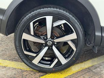 NISSAN QASHQAI 1.6 Qashqai Tekna dCi CVT 5dr - NATIONAL DELIVERY*