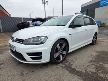 VOLKSWAGEN GOLF 2.0 Golf R TSi Semi-Auto 4WD 5dr