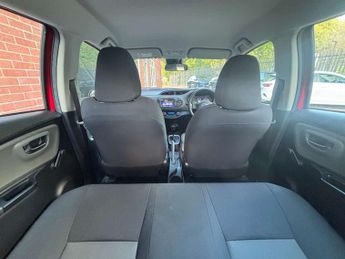 TOYOTA YARIS 1.5 Yaris Icon Tech VVT-i HEV CVT 5dr