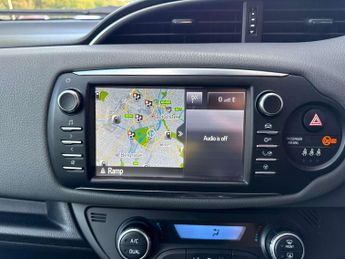 TOYOTA YARIS 1.5 Yaris Icon Tech VVT-i HEV CVT 5dr
