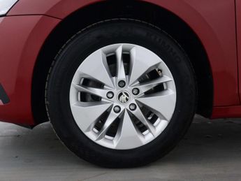 SKODA OCTAVIA 1.0 Octavia SE Technology TSi E-Tech Semi-Auto 5dr