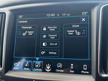 MASERATI LEVANTE 3.0D V6 SUV 5dr Diesel ZF 4WD Euro 6 (s/s) (275 ps)