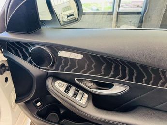 MERCEDES-BENZ C-CLASS 2.1 C 250 AMG Line D Auto 4dr