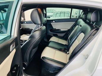 KIA SPORTAGE 1.6 Sportage GT-Line Semi-Auto 4WD 5dr