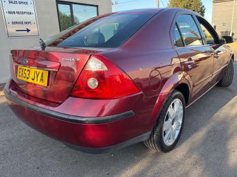 FORD MONDEO 2.0 Mondeo Ghia X Auto 5dr
