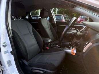 HYUNDAI I30 1.6 i30 SE Nav Auto 5dr