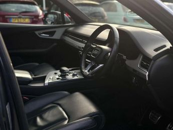 AUDI Q7 3.0 Q7 S Line TDI Quattro Auto 4WD 5dr