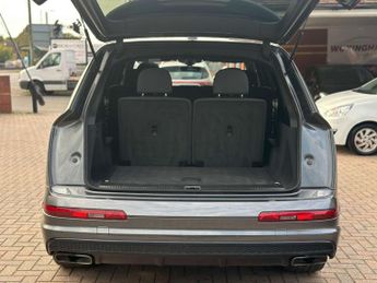 AUDI Q7 3.0 Q7 S Line TDI Quattro Auto 4WD 5dr