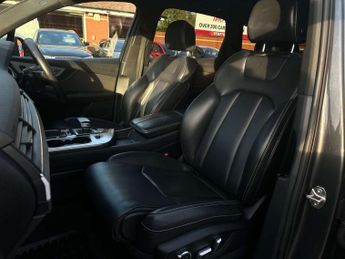 AUDI Q7 3.0 Q7 S Line TDI Quattro Auto 4WD 5dr