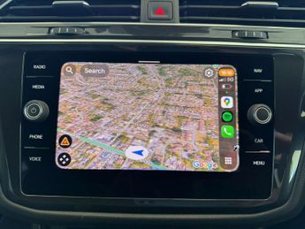 VOLKSWAGEN TIGUAN 1.5 Tiguan R-Line TSi Semi-Auto 5dr