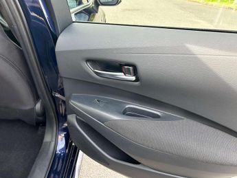 Suzuki SWACE 1.8 Swace Motion HEV CVT 5dr