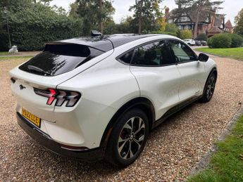 Ford Mustang E MACH X AWD Pan roof