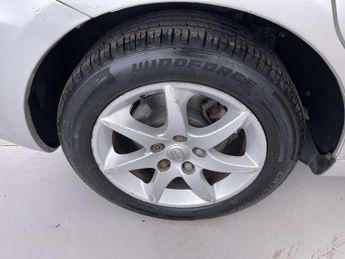 Toyota COROLLA VERSO 2.2 Corolla Verso SR D-4D 5dr